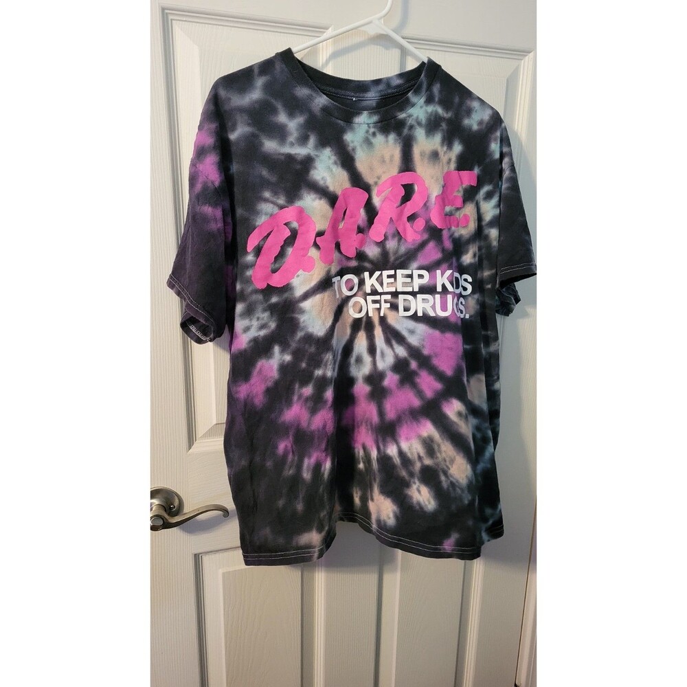 D.A.R.E. Keep Kids Off Drugs Tie Dye T-Shirt Pink Purple Black Graphic Tee Large